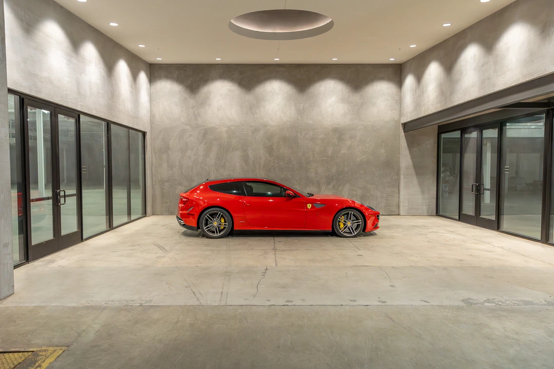 2014 Ferrari FF - Image 27 of 31