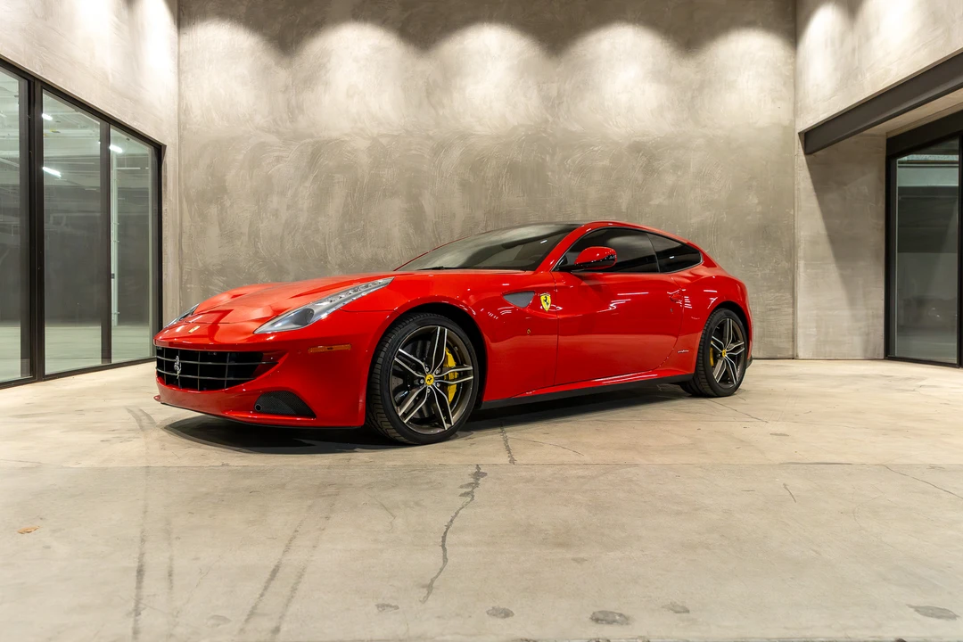 2014 Ferrari FF - Image 8 of 31