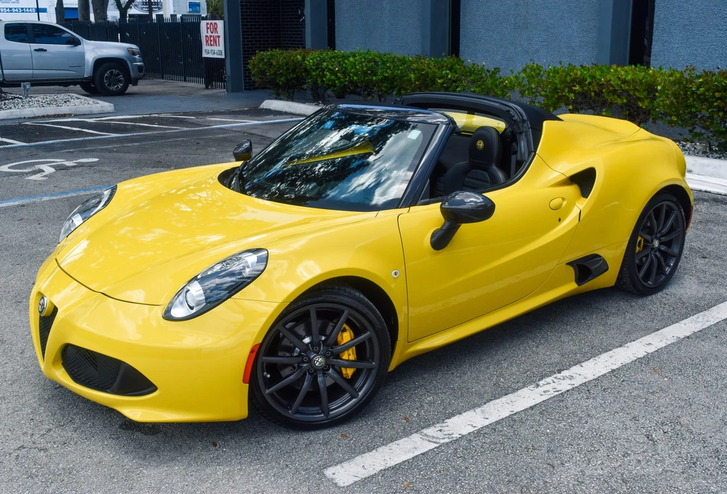 2015 Alfa Romeo - Image 4 of 31