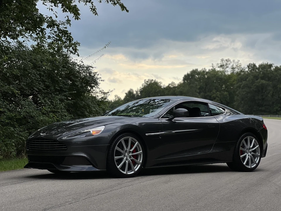 2015 Aston Martin Vanquish 2nd Gen - Image 12 of 31