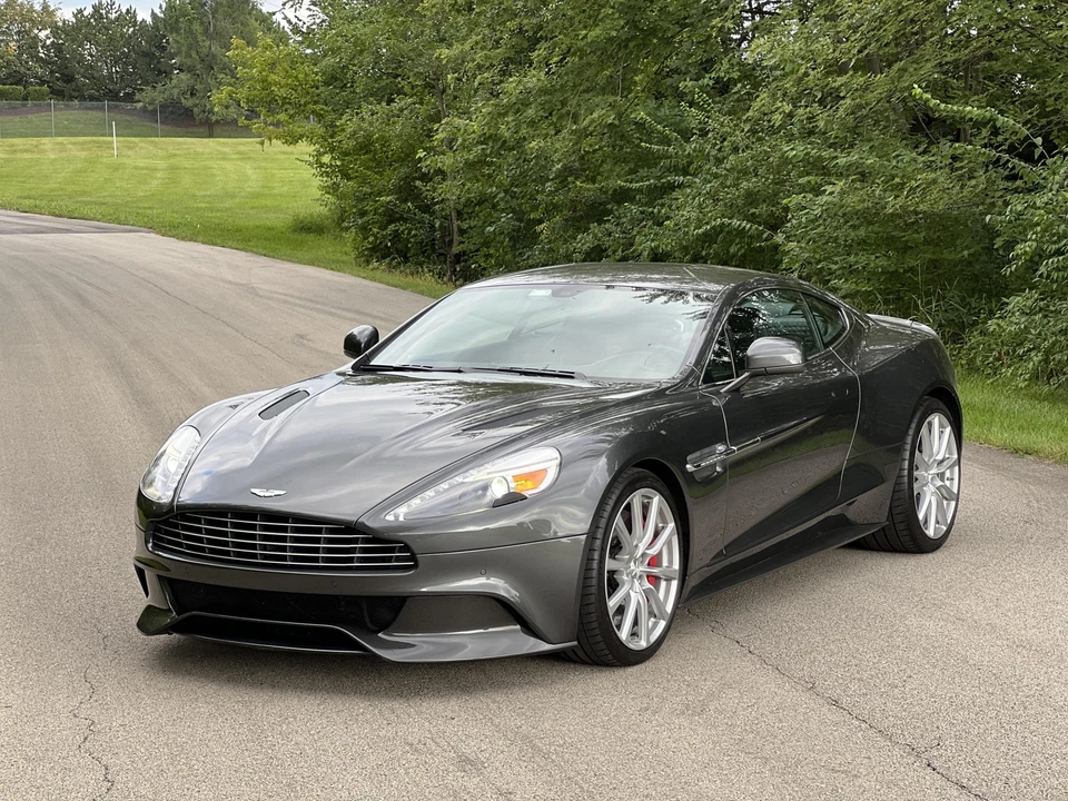 2015 Aston Martin Vanquish 2nd Gen - Image 4 of 31