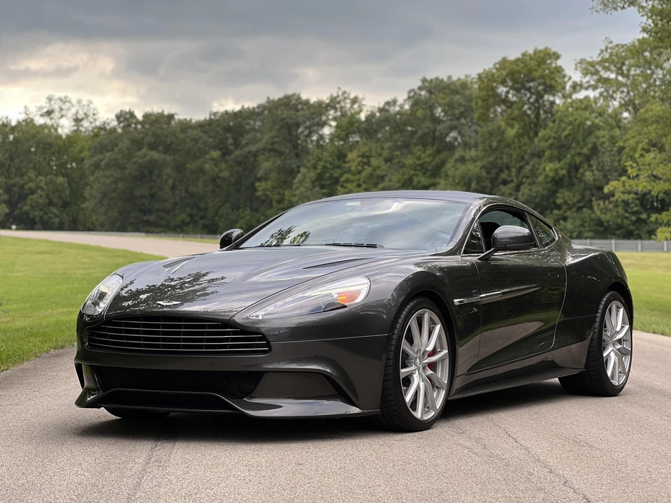 2015 Aston Martin Vanquish 2nd Gen - Image 8 of 31