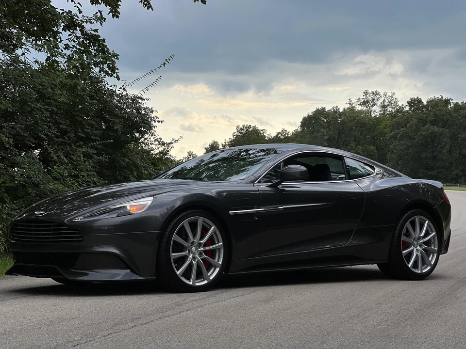 2015 Aston Martin Vanquish 2nd Gen - Image 11 of 31