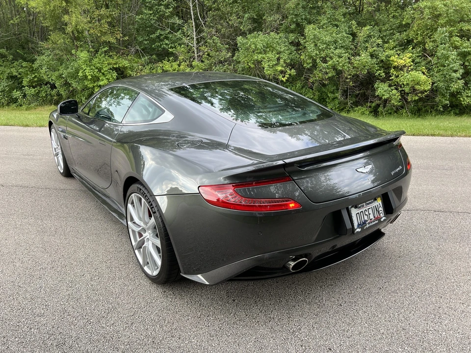 2015 Aston Martin Vanquish 2nd Gen - Image 24 of 31