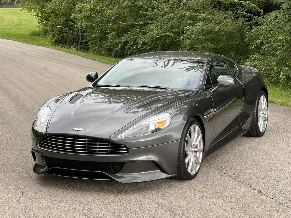 2015 Aston Martin Vanquish 2nd Gen - Image 3 of 31