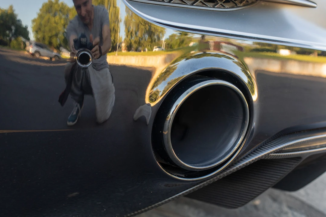 2015 Audi 42 R8 - Image 23 of 31