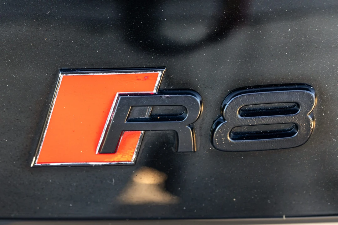 2015 Audi 42 R8 - Image 17 of 31