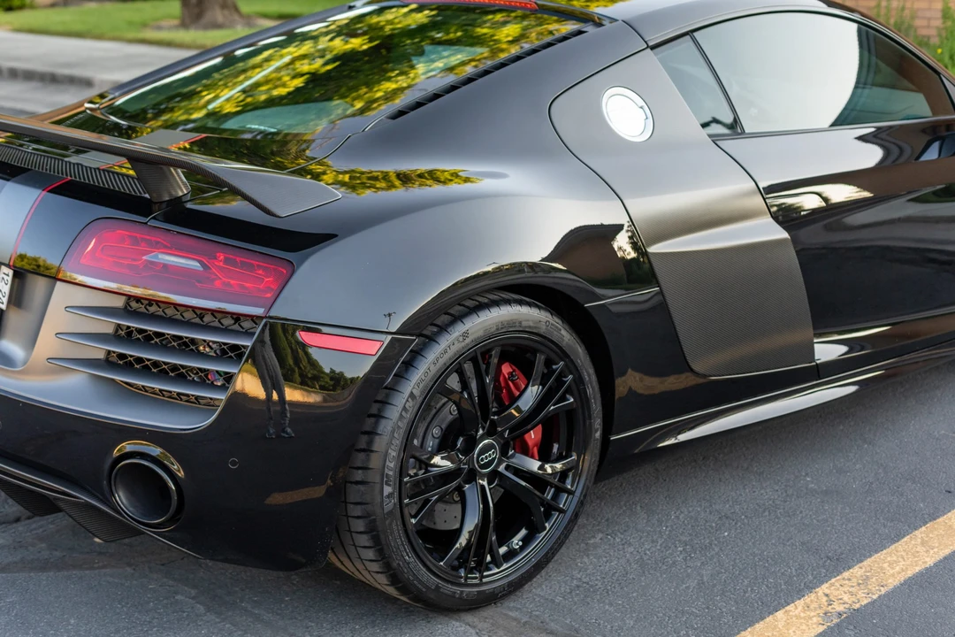 2015 Audi 42 R8 - Image 13 of 31