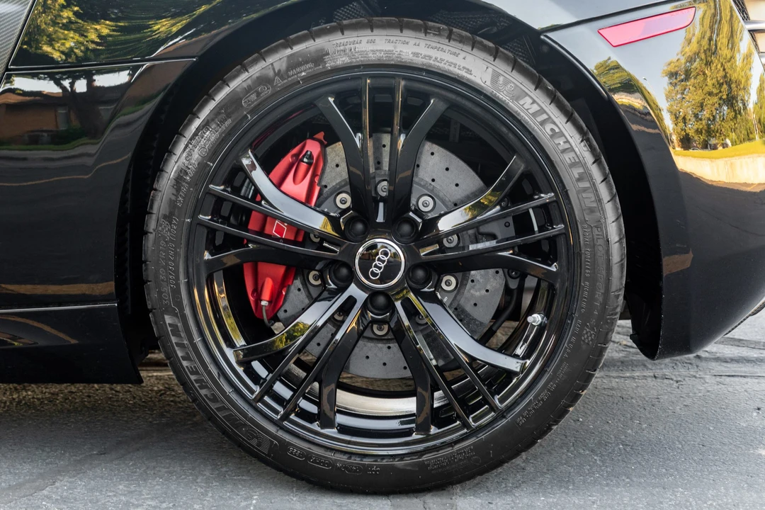 2015 Audi 42 R8 - Image 31 of 31