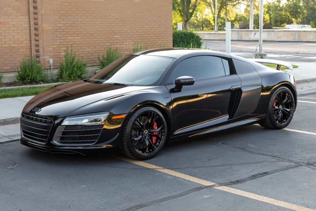 2015 Audi 42 R8 - Image 4 of 31