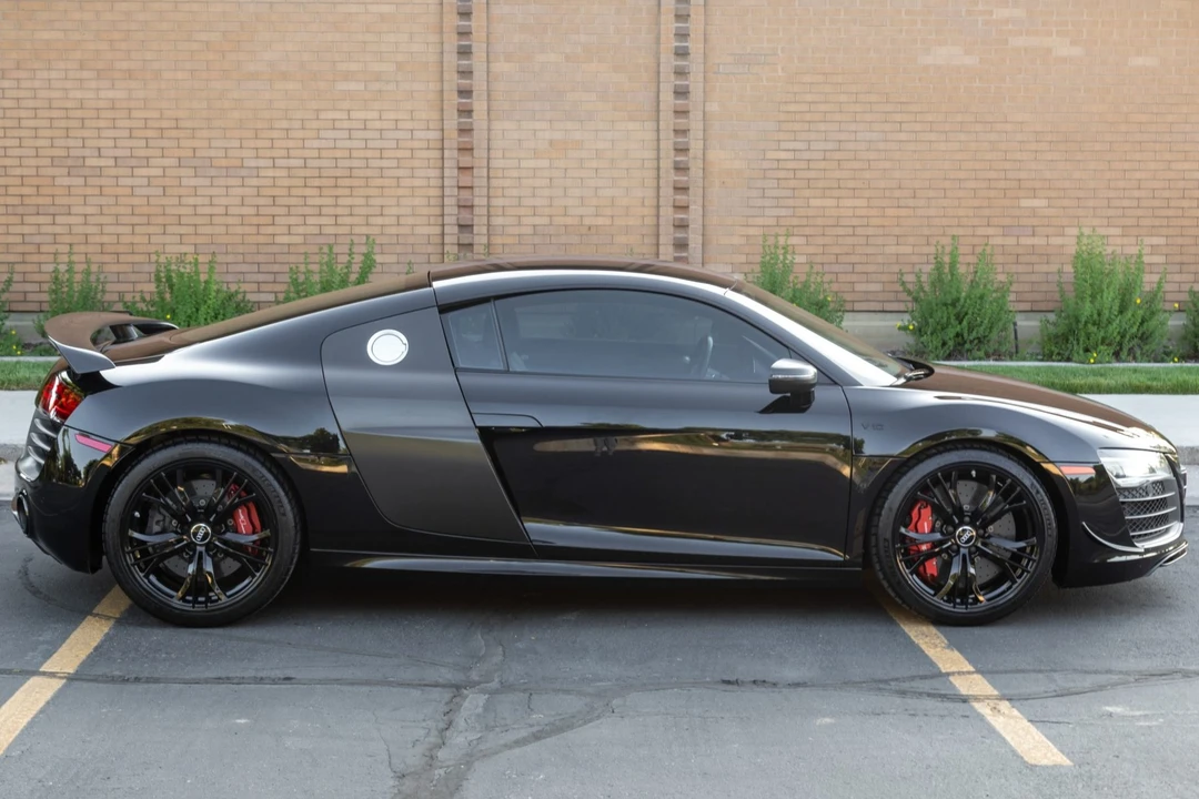 2015 Audi 42 R8 - Image 11 of 31
