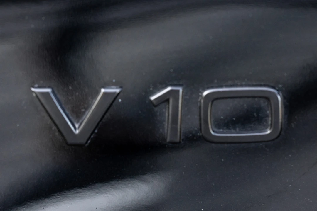2015 Audi 42 R8 - Image 18 of 31