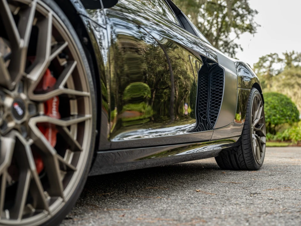 2015 Audi 42 R8 - Image 25 of 31