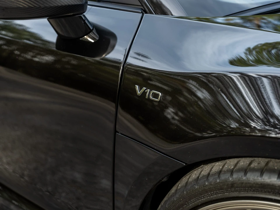 2015 Audi 42 R8 - Image 23 of 31