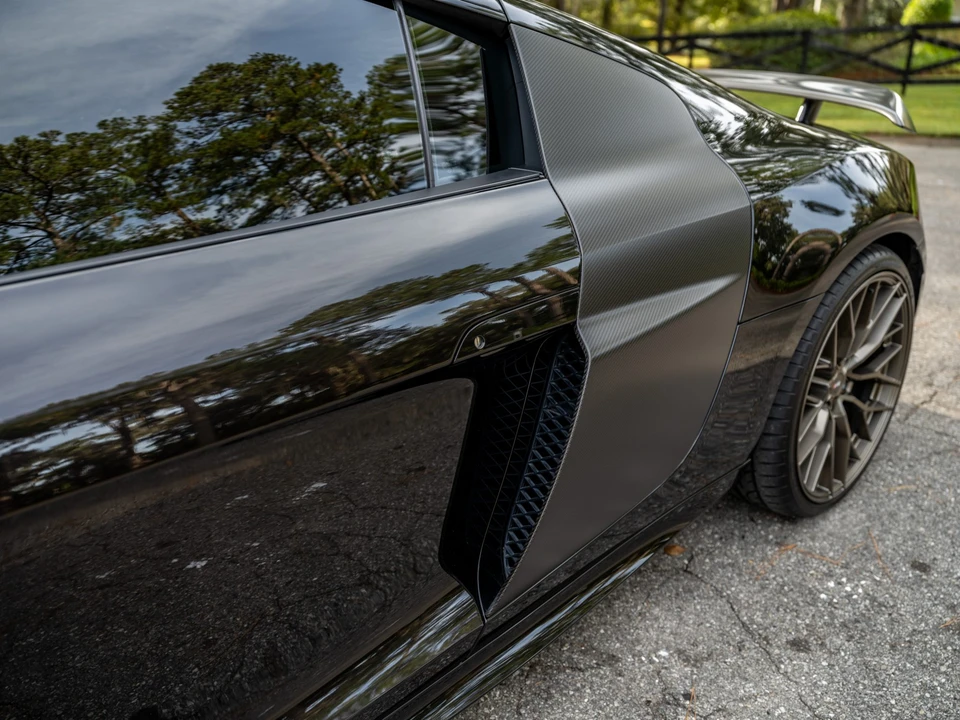 2015 Audi 42 R8 - Image 27 of 31