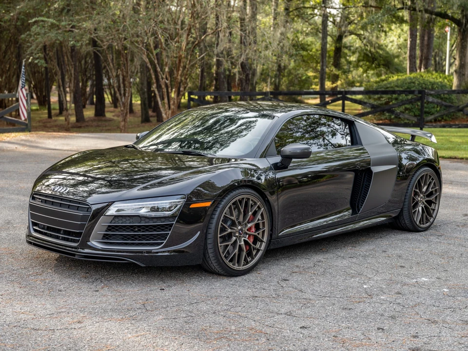 2015 Audi 42 R8 - Image 2 of 31