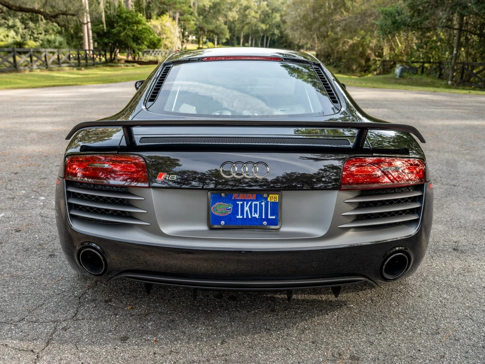 2015 Audi 42 R8 - Image 8 of 31