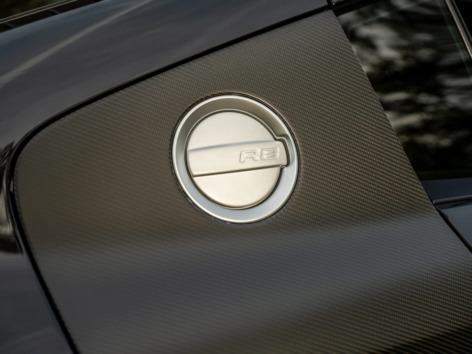 2015 Audi 42 R8 - Image 28 of 31