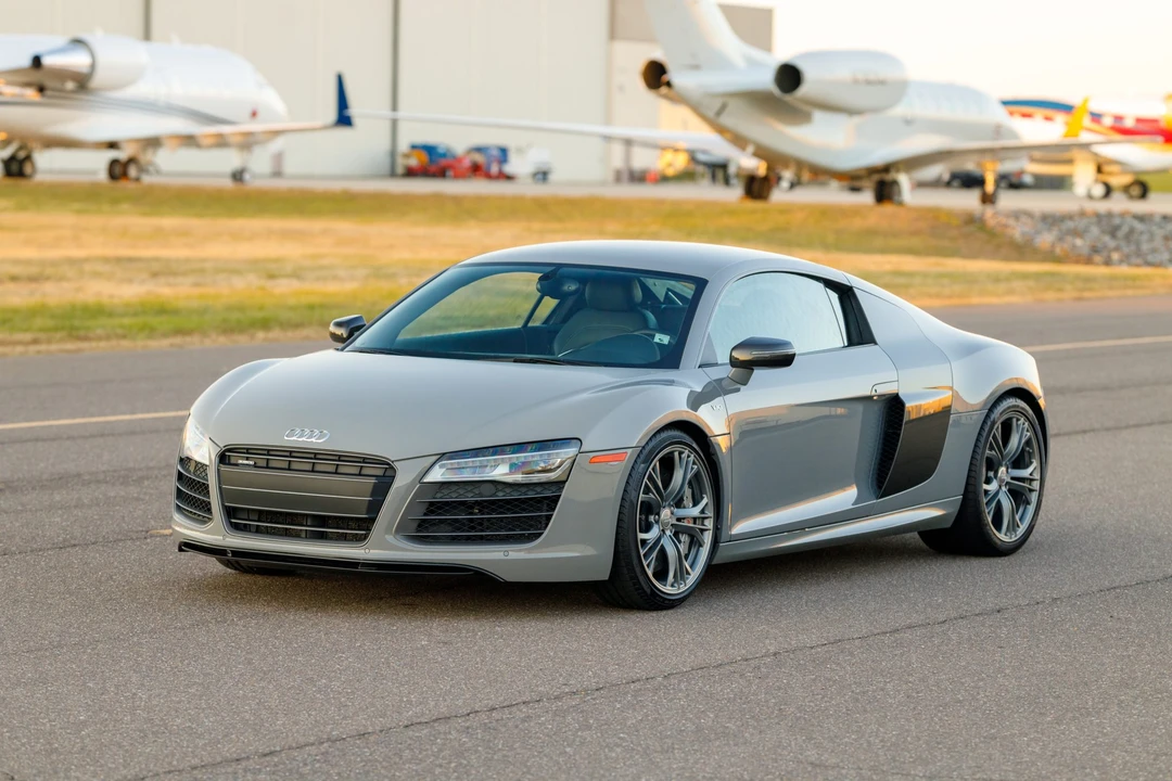 2015 Audi 42 R8 - Image 5 of 31