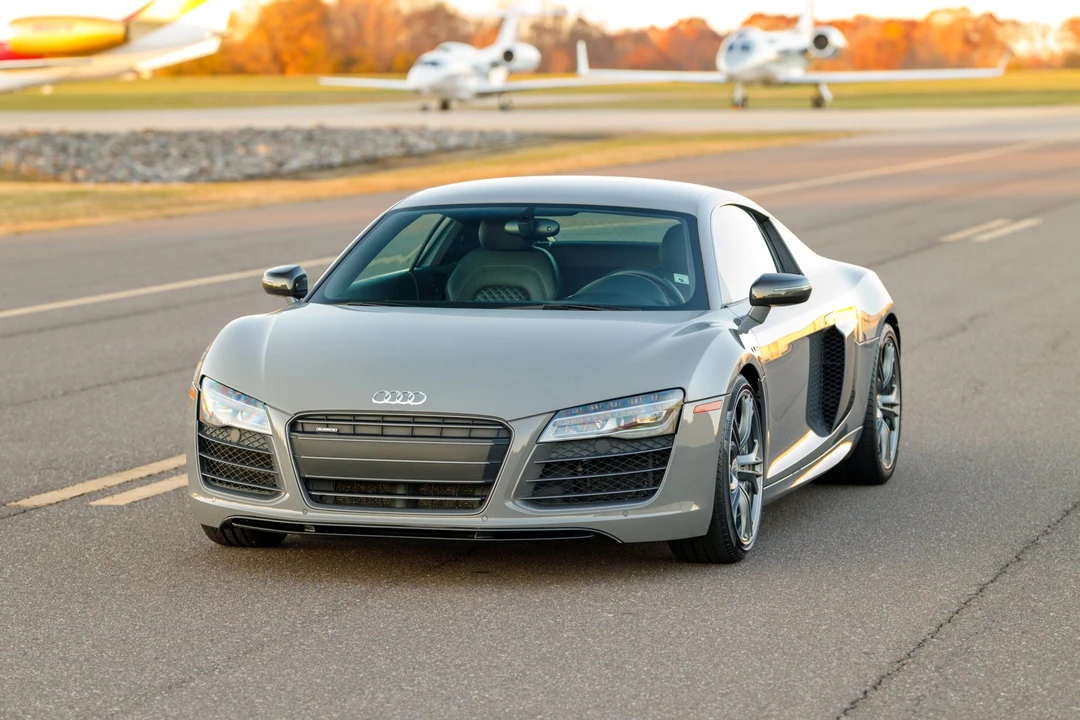 2015 Audi 42 R8 - Image 13 of 31