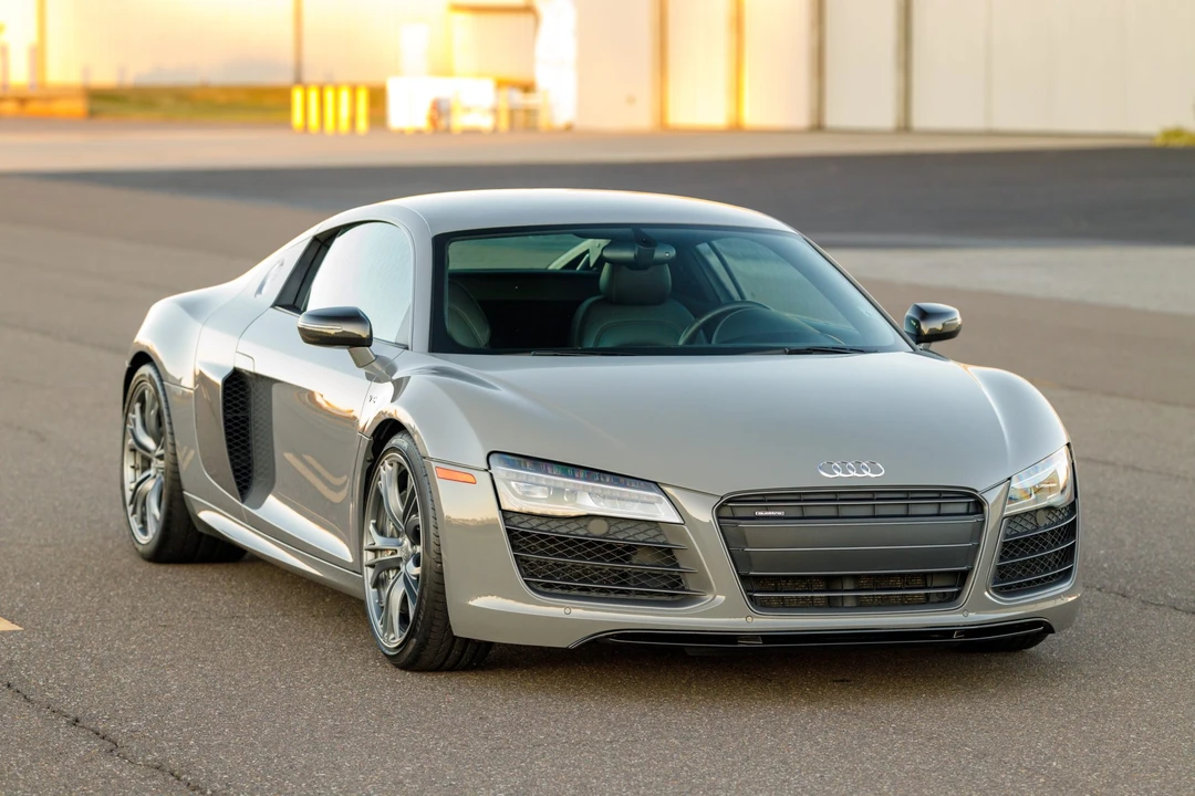 2015 Audi 42 R8 - Image 17 of 31
