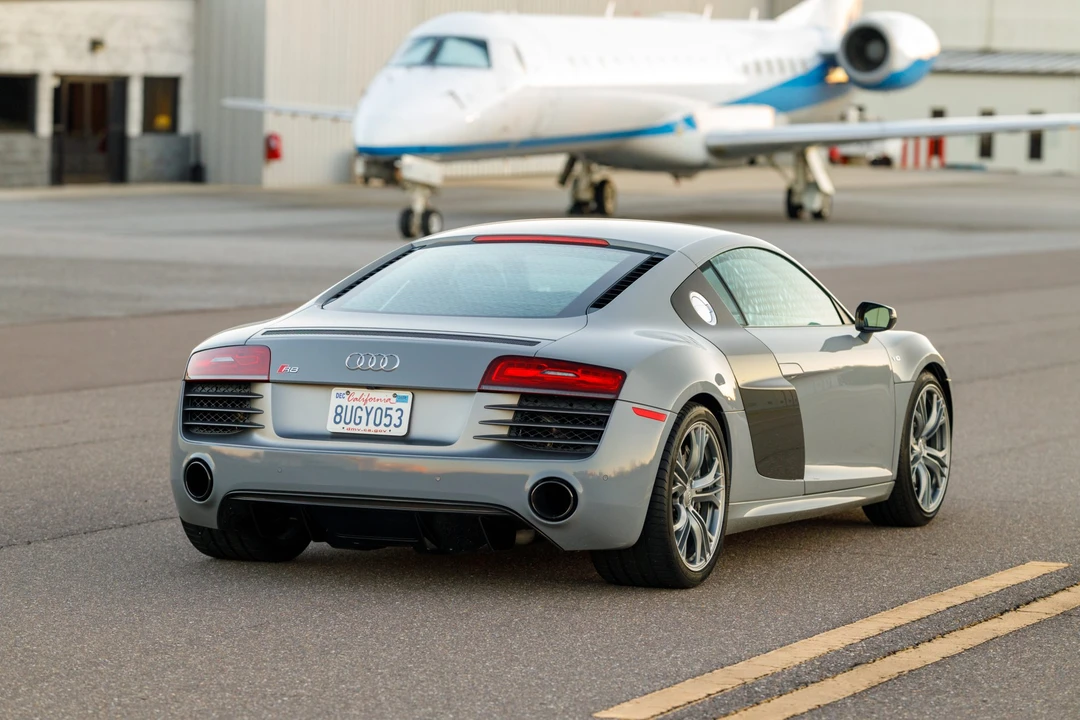 2015 Audi 42 R8 - Image 26 of 31