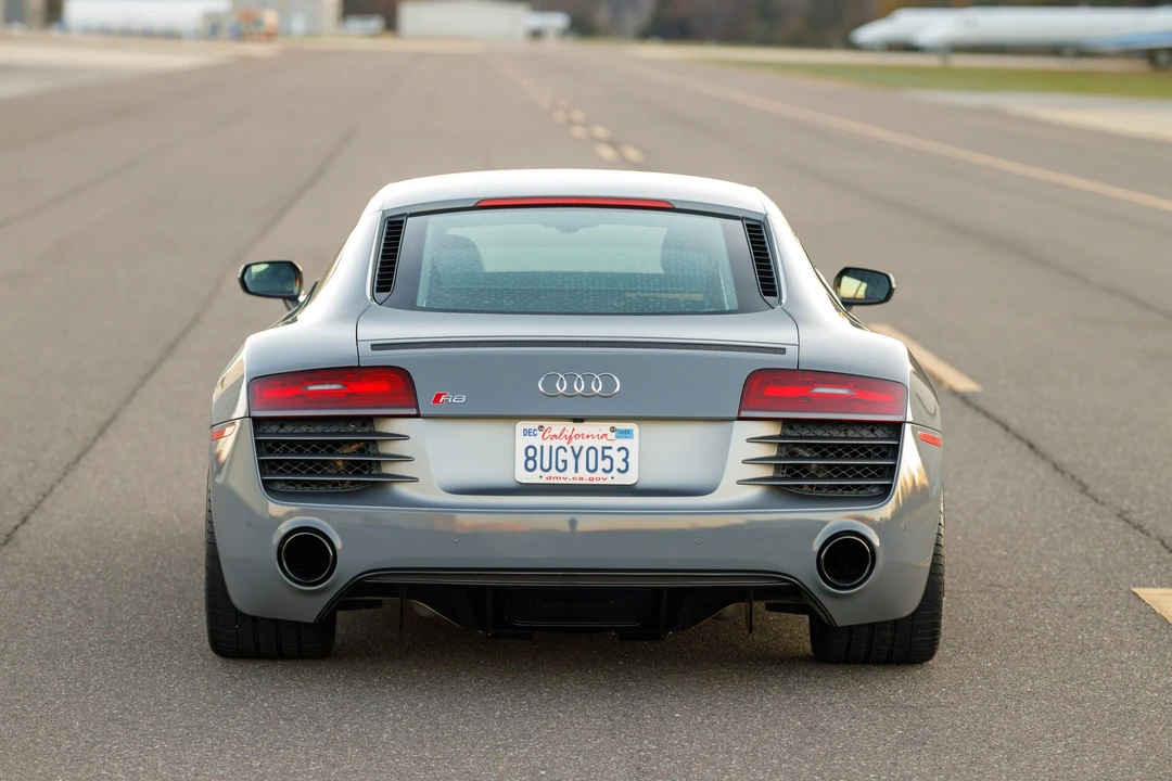 2015 Audi 42 R8 - Image 28 of 31