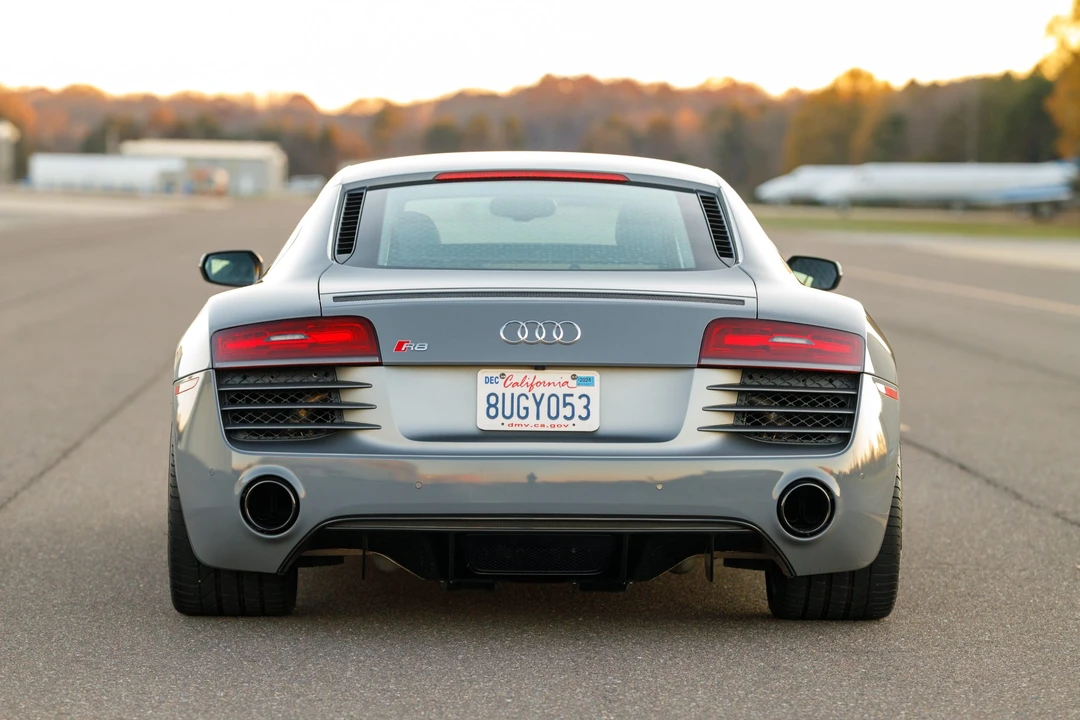 2015 Audi 42 R8 - Image 29 of 31