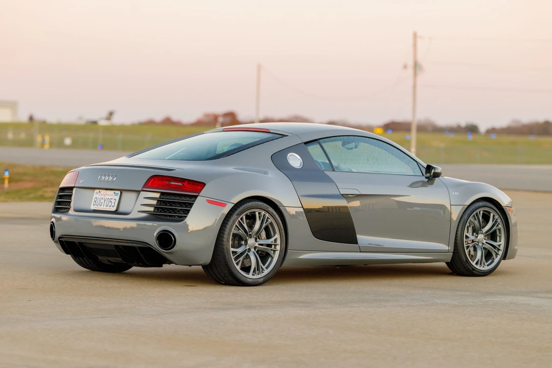 2015 Audi 42 R8 - Image 23 of 31