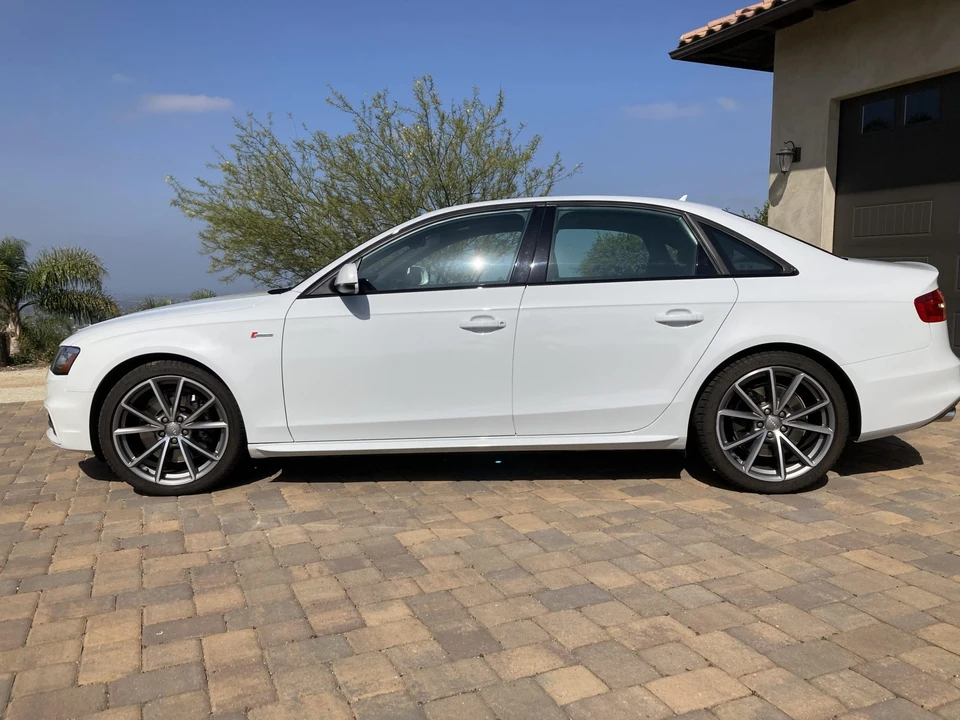 2015 Audi B8 S4 - Image 5 of 31