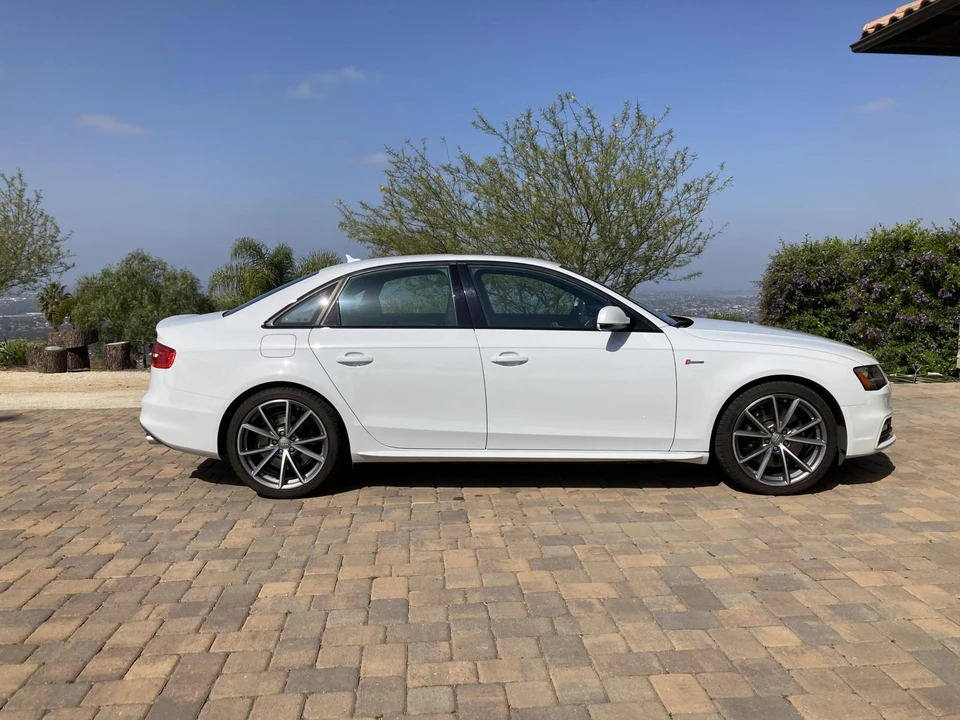 2015 Audi B8 S4 - Image 12 of 31