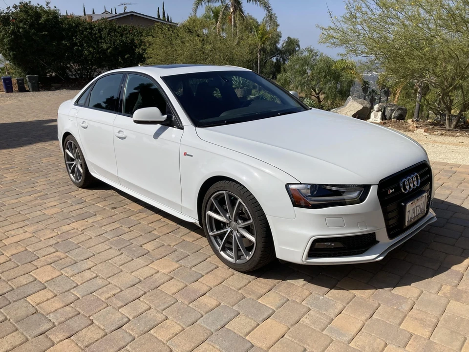 2015 Audi B8 S4 - Image 14 of 31