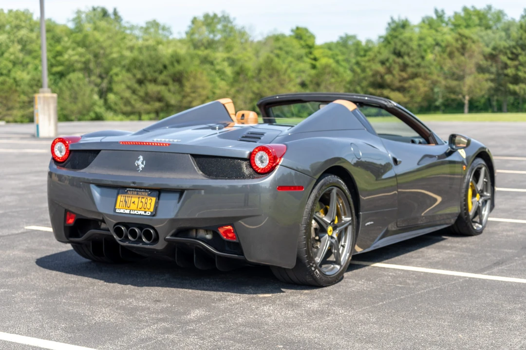 2015 Ferrari 458 Spider - Image 5 of 31