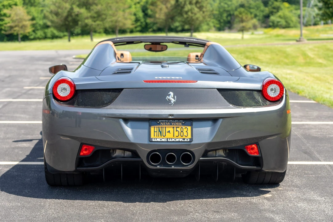 2015 Ferrari 458 Spider - Image 6 of 31