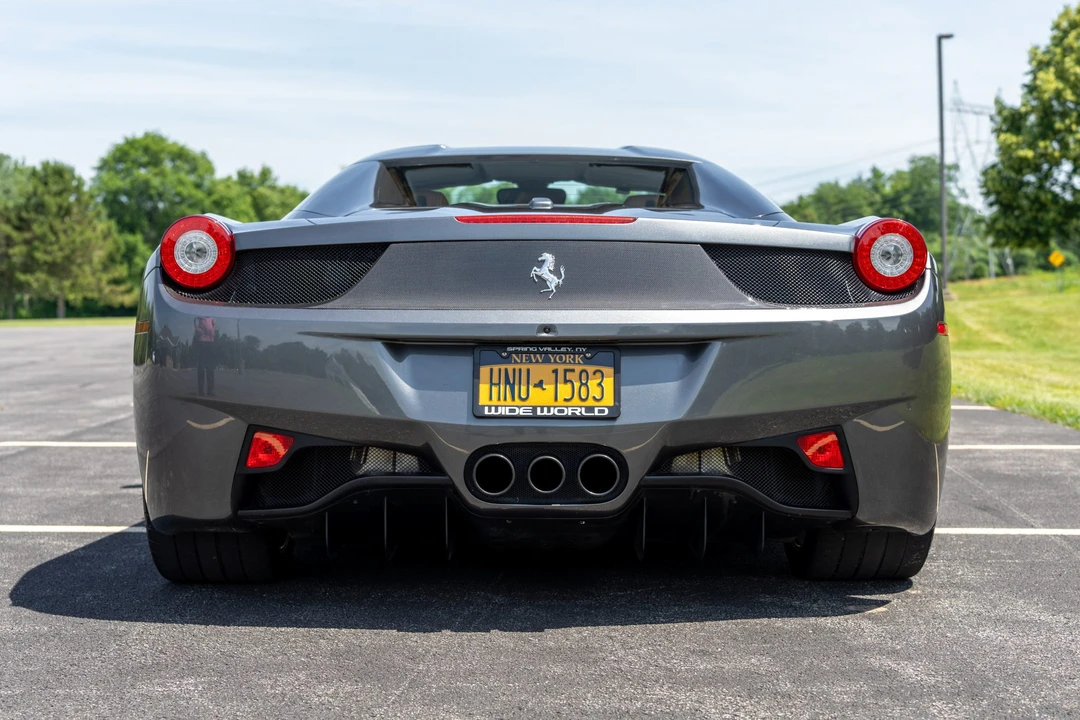2015 Ferrari 458 Spider - Image 14 of 31