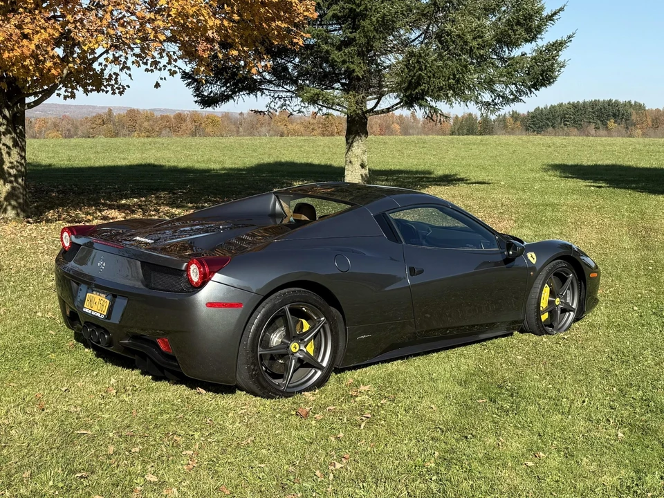 2015 Ferrari 458 Spider - Image 18 of 31