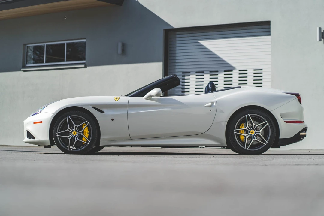 2015 Ferrari California T - Image 21 of 31