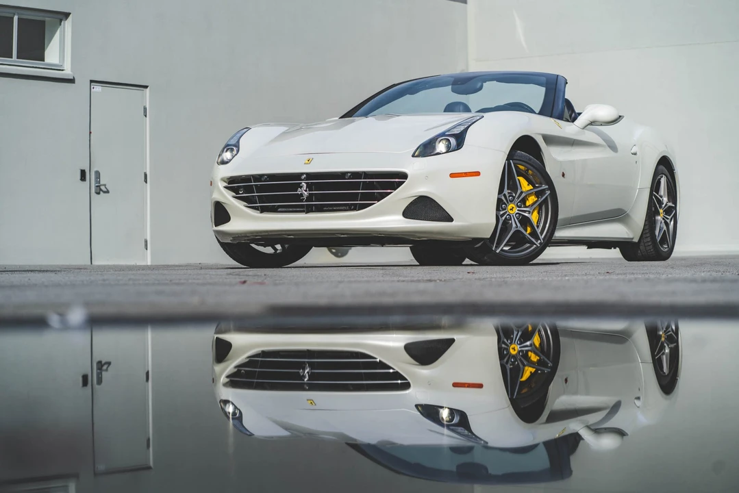 2015 Ferrari California T - Image 25 of 31