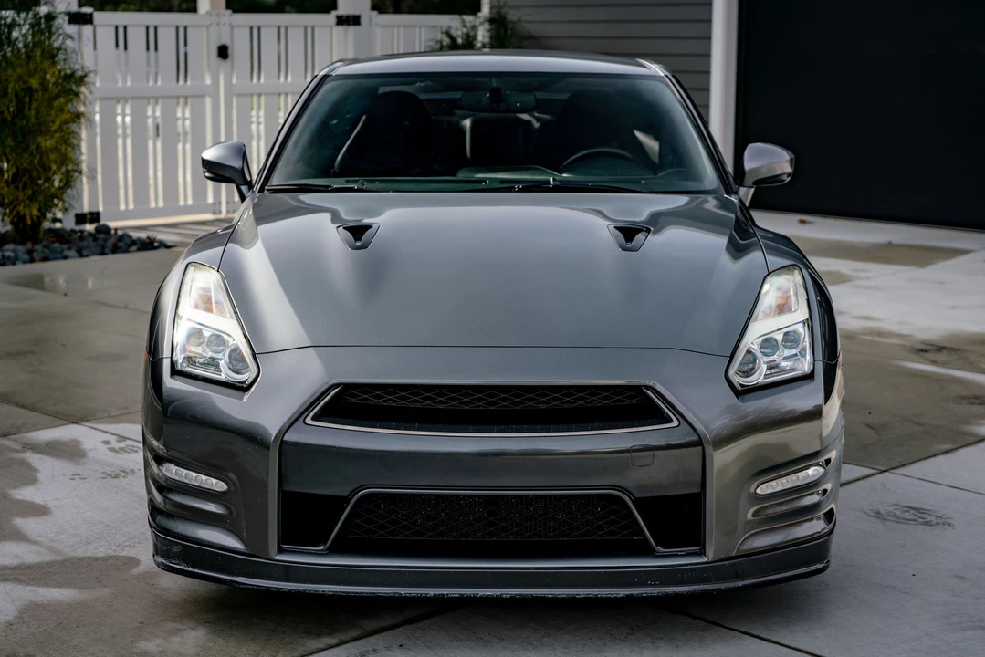 2015 Nissan R35 GT-R Premium - Image 2 of 31