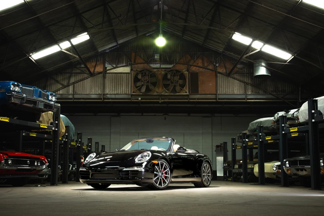 2015 Porsche 991 Carrera S - Image 17 of 31