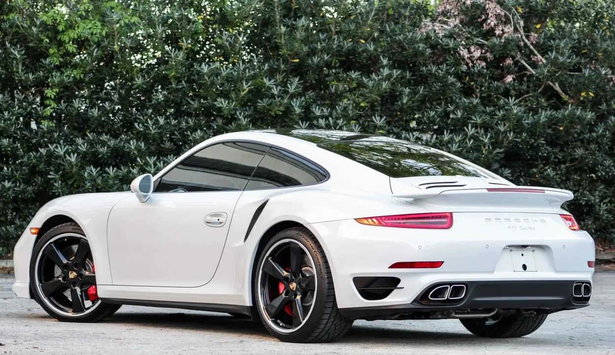 2015 Porsche 991 Turbo - Image 2 of 6