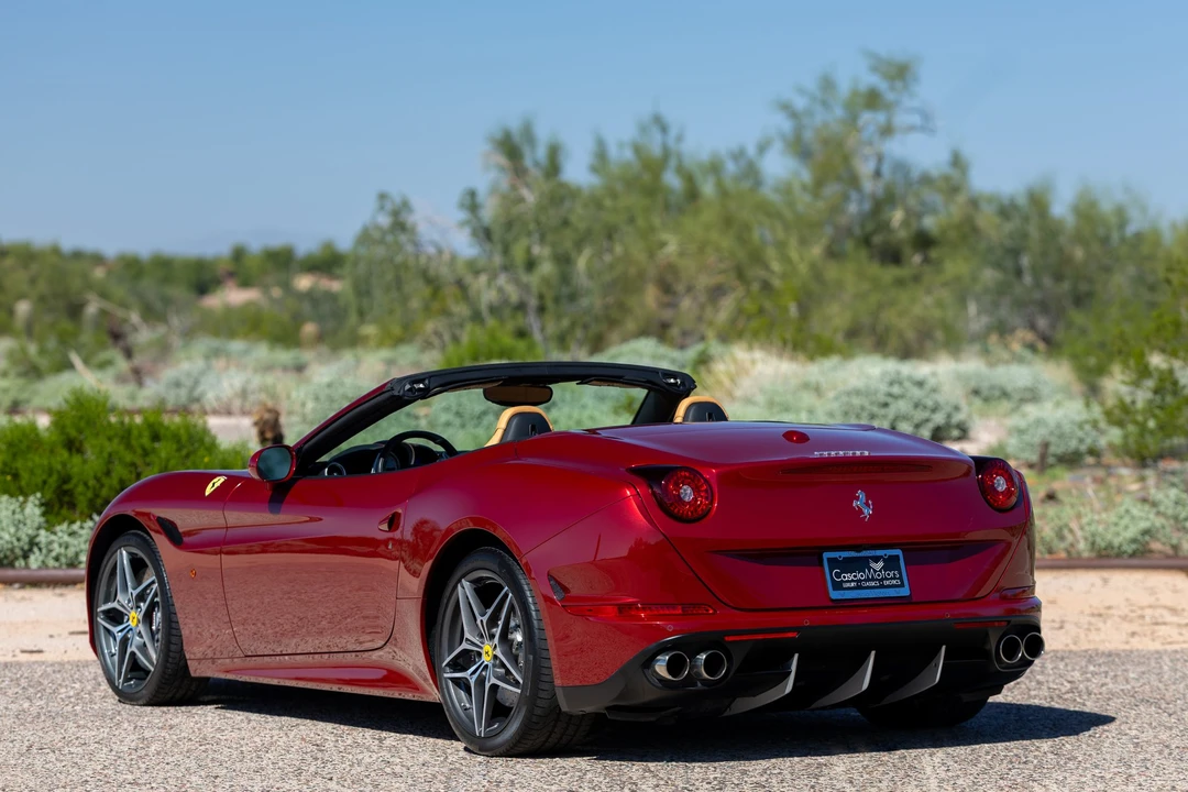 2016 Ferrari California T - Image 24 of 31