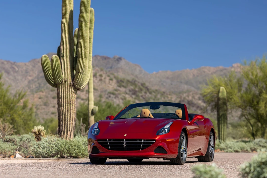 2016 Ferrari California T - Image 6 of 31