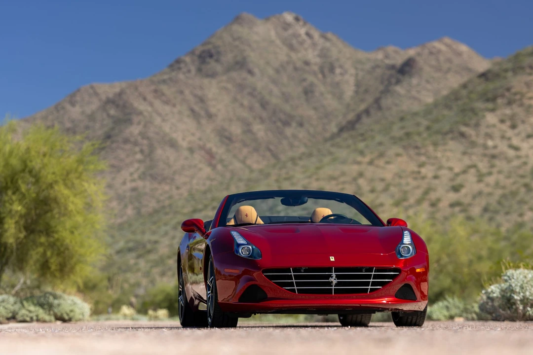 2016 Ferrari California T - Image 9 of 31