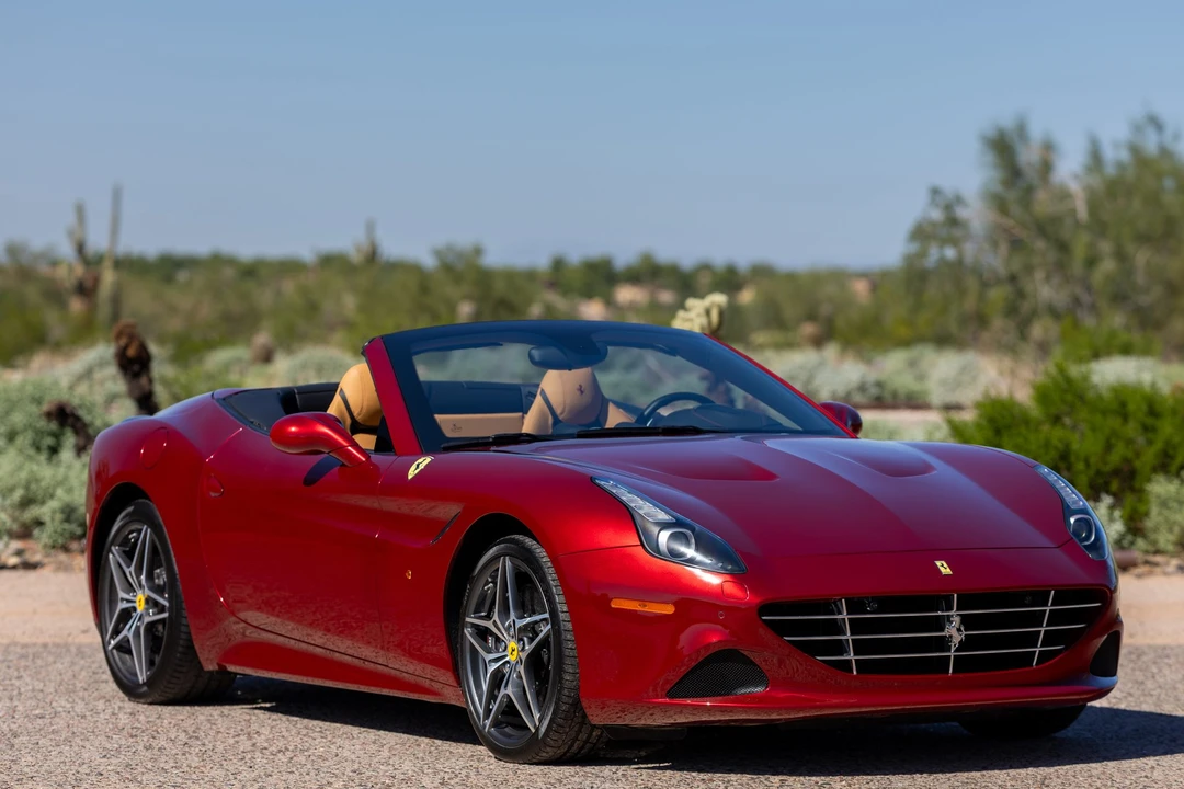 2016 Ferrari California T - Image 12 of 31