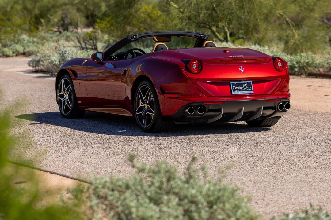 2016 Ferrari California T - Image 26 of 31