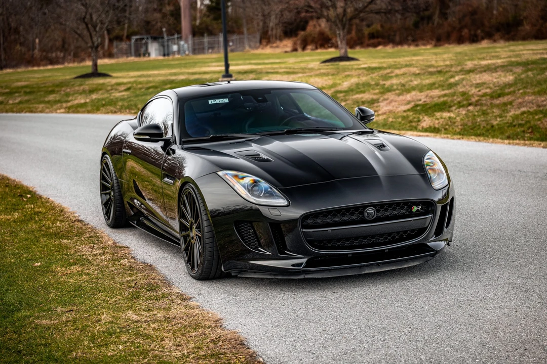 2016 Jaguar F-Type R 1st Gen - Image 25 of 31