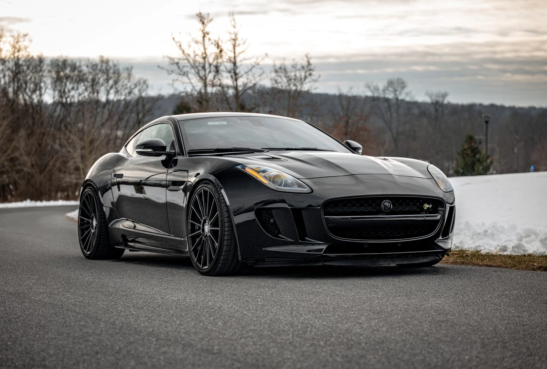 2016 Jaguar F-Type R 1st Gen - Image 2 of 31