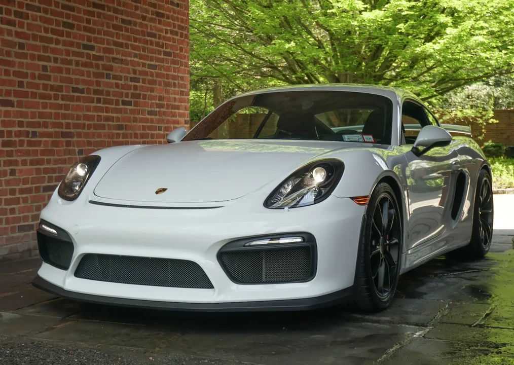 2016 Porsche 981 Cayman GT4 - Image 2 of 6
