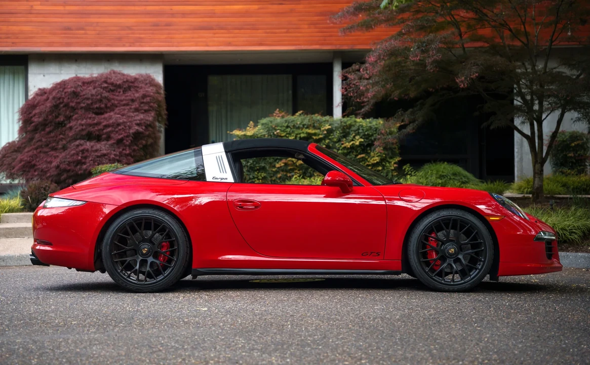 2016 Porsche 991 Targa 4 GTS - Image 15 of 31